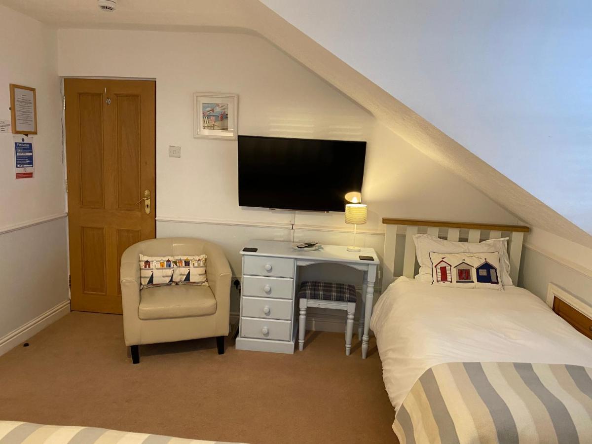 Blackthorn Farm Bed & Breakfast Holyhead Bagian luar foto