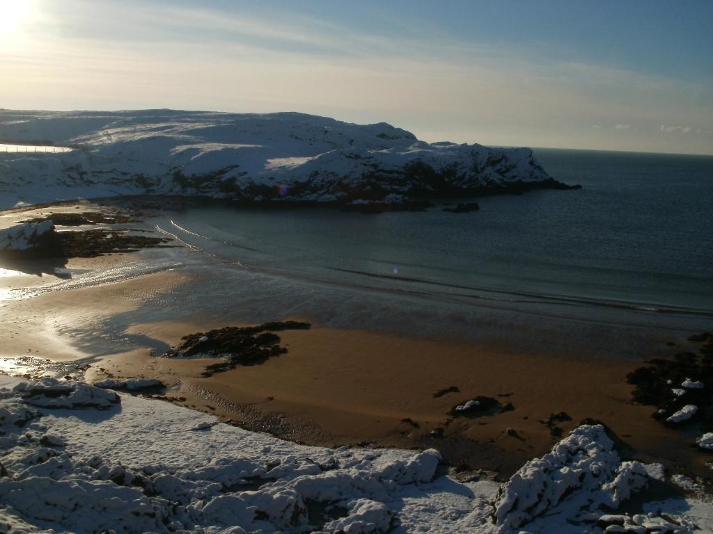 Blackthorn Farm Bed & Breakfast Holyhead Bagian luar foto