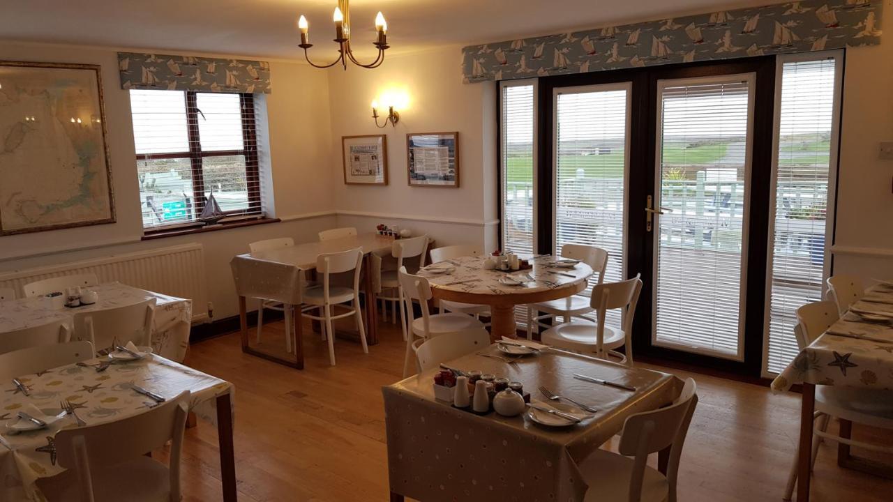 Blackthorn Farm Bed & Breakfast Holyhead Bagian luar foto