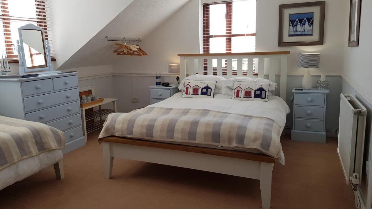 Blackthorn Farm Bed & Breakfast Holyhead Bagian luar foto